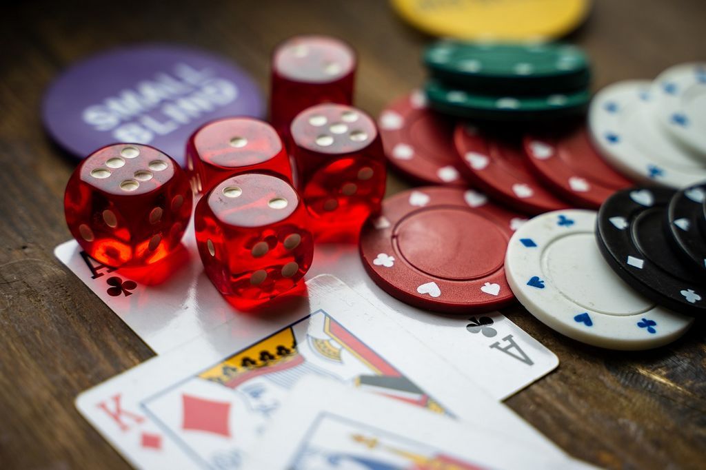 Vegasino Casino -sivusto: 100 % jopa &euro;&euro; 500 Vegasino Casino on käynyt läpi yksityiskohtaisen arvioinnin, jonka on tehnyt asiantuntija-nettikasinoarviointiryhmämme. Ryhmä on analysoinut sen vahvuuksia ja heikkouksia kasinoarviointimenetelmämme mukaisesti. Riippumaton ryhmämme on ottanut huomioon tekijät, kuten kasinon ehdot, oikeudenmukaisuus ja läpinäkyvyys, lisenssit, pelaajien päivittämät ongelmat, asiakastuki ja kotiutusrajoitukset, jotta tämä kasino voidaan luokitella turvalliseksi ja lailliseksi huijaukseksi.</p>
<p>” title=”Vegasino Casino -sivusto: 100 % jopa &euro;&euro; 500 Vegasino Casino on käynyt läpi yksityiskohtaisen arvioinnin, jonka on tehnyt asiantuntija-nettikasinoarviointiryhmämme. Ryhmä on analysoinut sen vahvuuksia ja heikkouksia kasinoarviointimenetelmämme mukaisesti. Riippumaton ryhmämme on ottanut huomioon tekijät, kuten kasinon ehdot, oikeudenmukaisuus ja läpinäkyvyys, lisenssit, pelaajien päivittämät ongelmat, asiakastuki ja kotiutusrajoitukset, jotta tämä kasino voidaan luokitella turvalliseksi ja lailliseksi huijaukseksi.</p>
<p>“></a></p>
<p>Arviointimme on johtanut nettikasinon turvallisuusindeksiin, joka on matemaattinen ja sanallinen kuvaus havainnoistamme nettikasinoiden turvallisuudesta ja oikeudenmukaisuudesta. Turvallisuusindeksin noustessa ongelmien kohtaamisen todennäköisyys pelaamisen tai kotiutuksen aikana pienenee. Pelaajien turvallisuuden ja oikeudenmukaisuuden osalta Vegasino Gambling -yrityksellä on korkea 8,4:n turvallisuusindeksi, mikä tekee siitä suositeltavan nettikasinon useimmille pelaajille. Jatka Vegasino-kasinoarvostelumme lukemista saadaksesi lisätietoja tästä nettikasinosta ja selvittääksesi, sopiiko se sinulle. </p>
<h2>Turvallisuusindeksi – Vegasino-kasinon oikeudenmukaisuus ja turvallisuus</h2>
<p>Määrittäessämme nettikasinon turvallisuusindeksiä noudatamme monimutkaista menetelmää, joka ottaa huomioon arvostelussamme keräämämme ja analysoimamme muuttujat. Tähän kuuluvat nettikasinon käyttöehdot, pelaajien ongelmat, arvioidut tulot, mustat listat ja muut tekijät. </p>
<p>Vegasino-kasinoyrityksen arvostelussamme luimme ja tutkimme perusteellisesti Vegasino-kasinon ehdot. Havaitsimme joitakin sääntöjä tai määräyksiä, jotka olivat epäreiluja, joten pidämme käyttöehtoja melko epäreiluina. Kohtuuttomia tai petollisia sääntöjä voidaan mahdollisesti käyttää pelaajien oikeutettujen voittojen estämiseen.viestintää <a href=